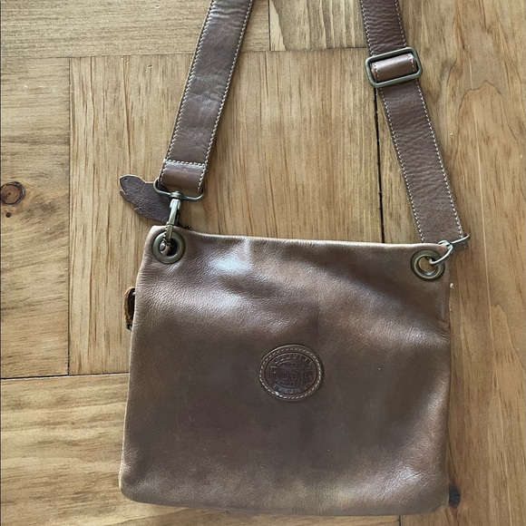 Roots Leather Village Bag - Picture 2 of 2